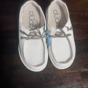 Hey Dude Kids White Moccasins NWT Size 1
